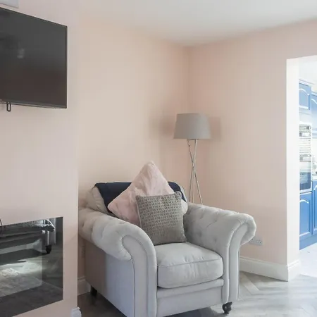 Penzion Guestready - Charming House In Drimnagh 4*