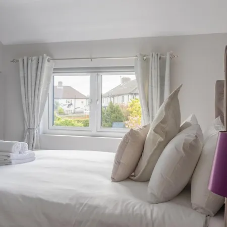 Penzion Guestready - Charming House In Drimnagh Dublin