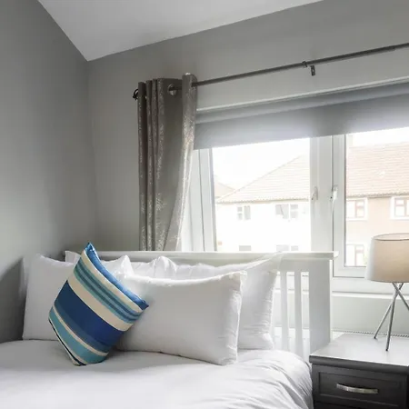 Gasthof Guestready - Charming House In Drimnagh 4*
